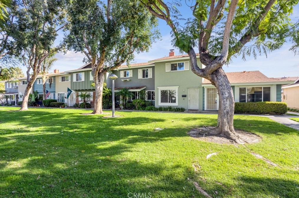 19913 Keswick Ln, Huntington Beach, CA 92646