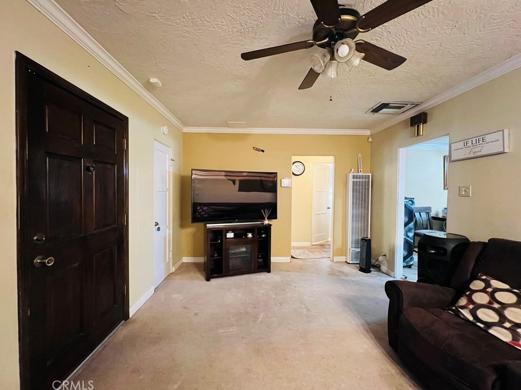 16842 Tracy St, Victorville, CA 92395