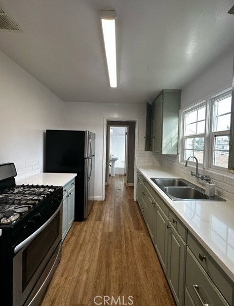 1952 Pine Ave, Long Beach, CA 90806