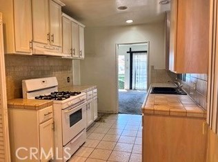 415 127th St, Los Angeles CA  90061-2713 exterior