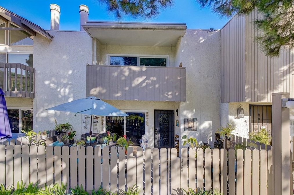 16756 Barefoot Cir, Huntington Beach, CA 92649-3147