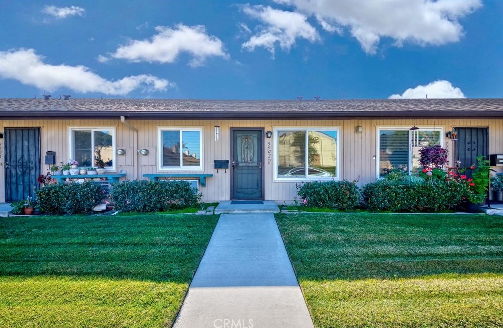 9902 1/2 Cedar St, Bellflower, CA 90706