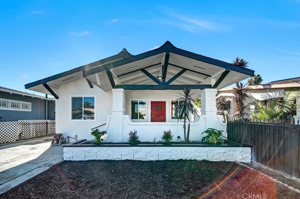 1660 57th St, Los Angeles CA  90011-5049 exterior