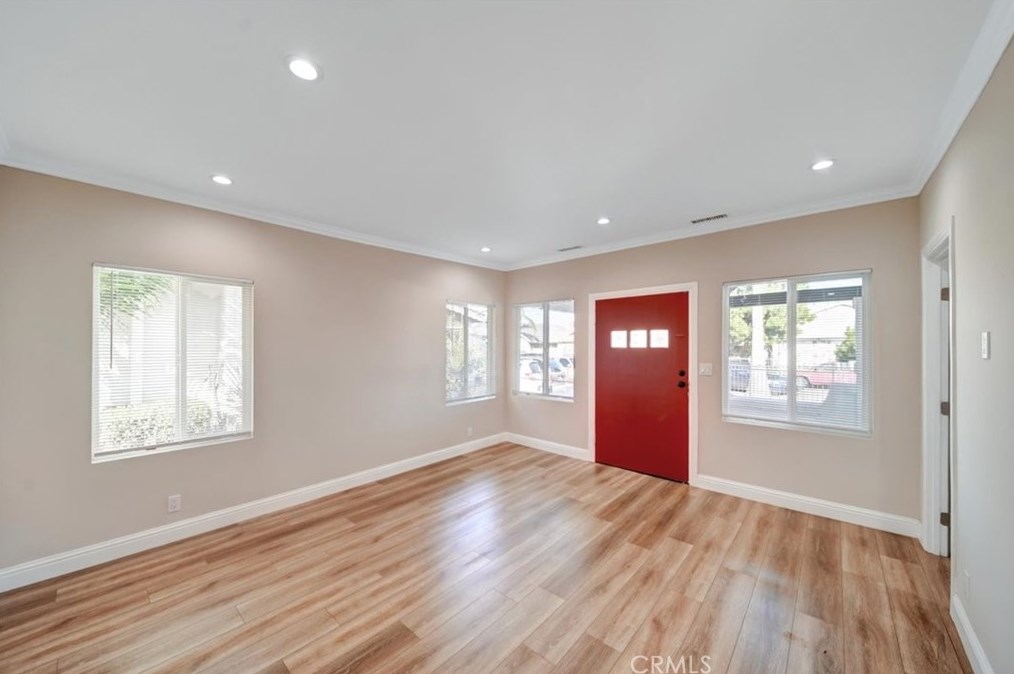 1660 57th St, Los Angeles CA  90011-5049 exterior