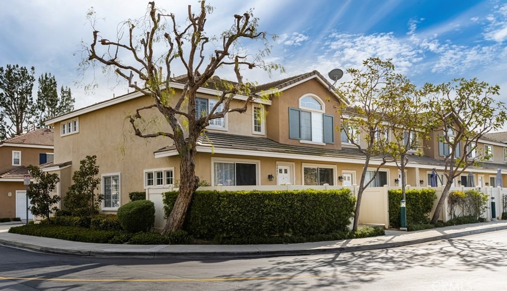 8481 E Durango Way, Anaheim, CA 92808