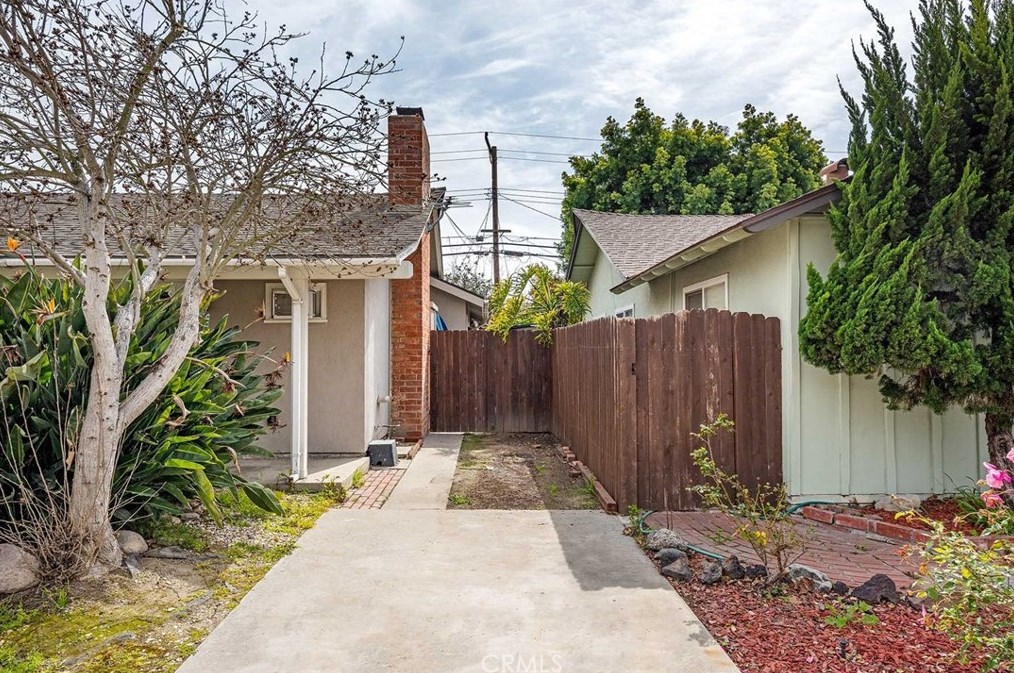 2892 Kempton Dr, Los Alamitos, CA 90720
