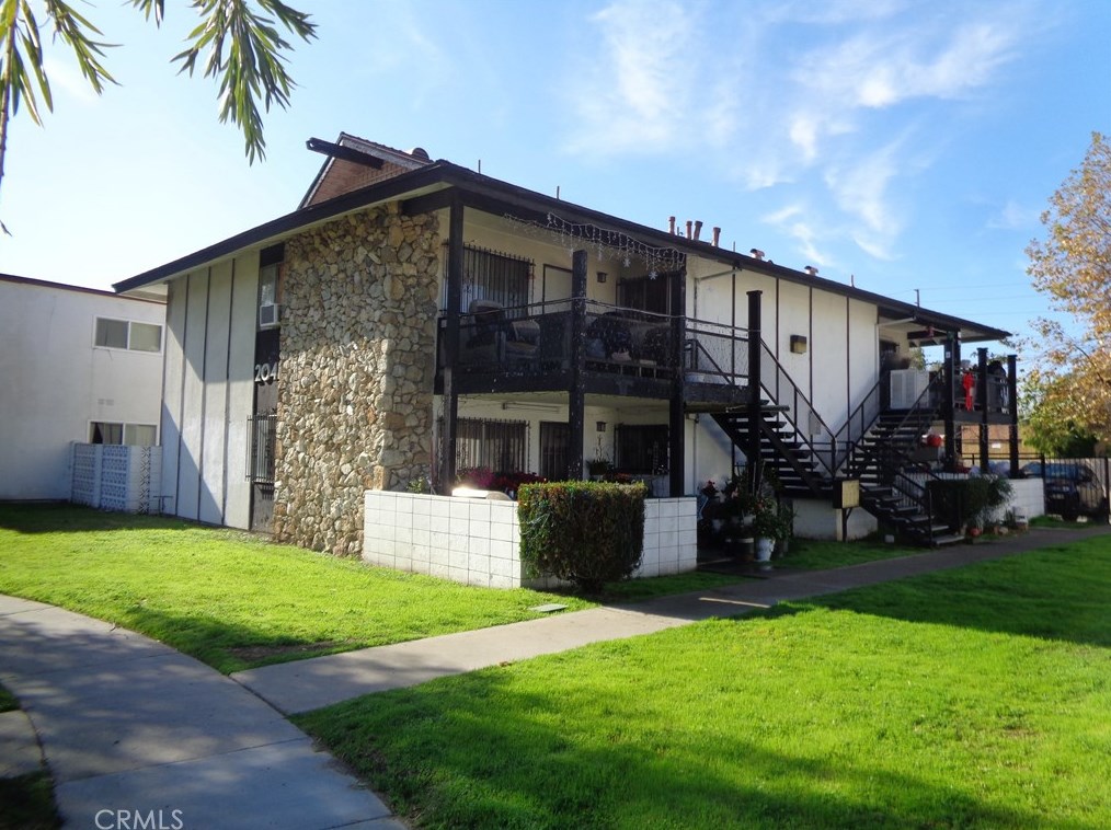 2041 S Sprague Ln, Anaheim, CA 92802
