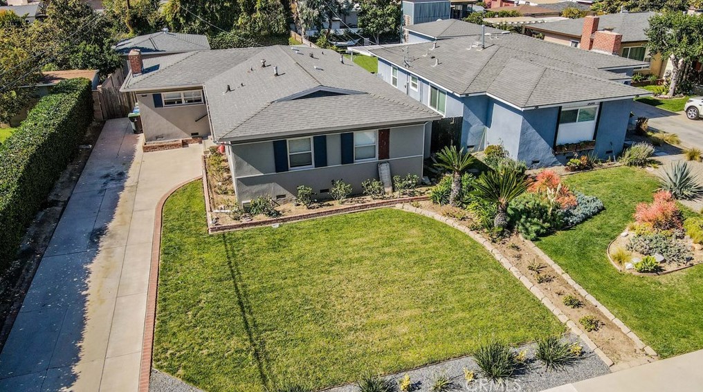 2014 Valencia St, Santa Ana CA  92706-2937 exterior