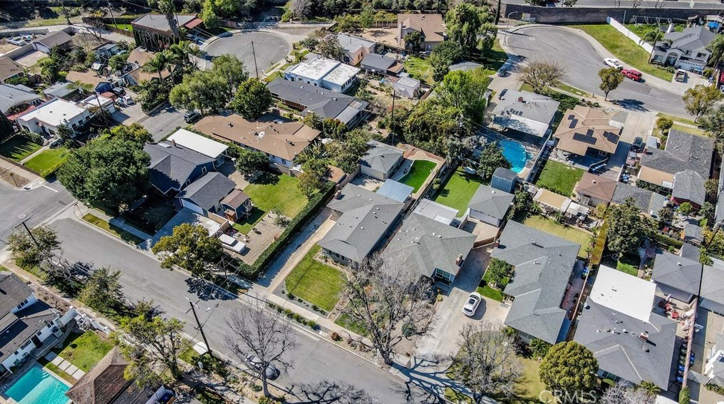 2014 Valencia St, Santa Ana CA  92706-2937 exterior