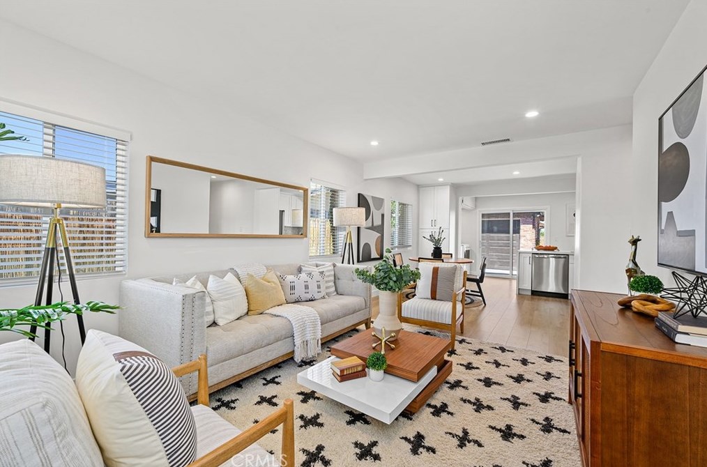 2463 W 238th St, Torrance, CA 90501