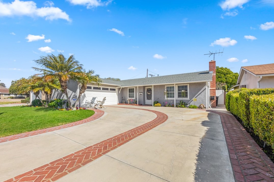 12082 Sapphire St, Garden Grove, CA 92845