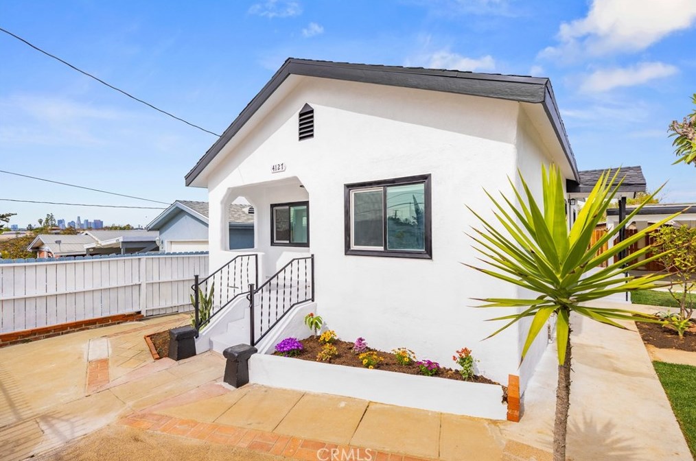 4127 Zaring St, Los Angeles CA  90063-1433 exterior