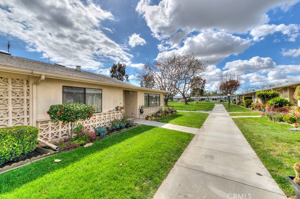1431 Homewood Rd #m5-97g, Seal Beach, CA 90740