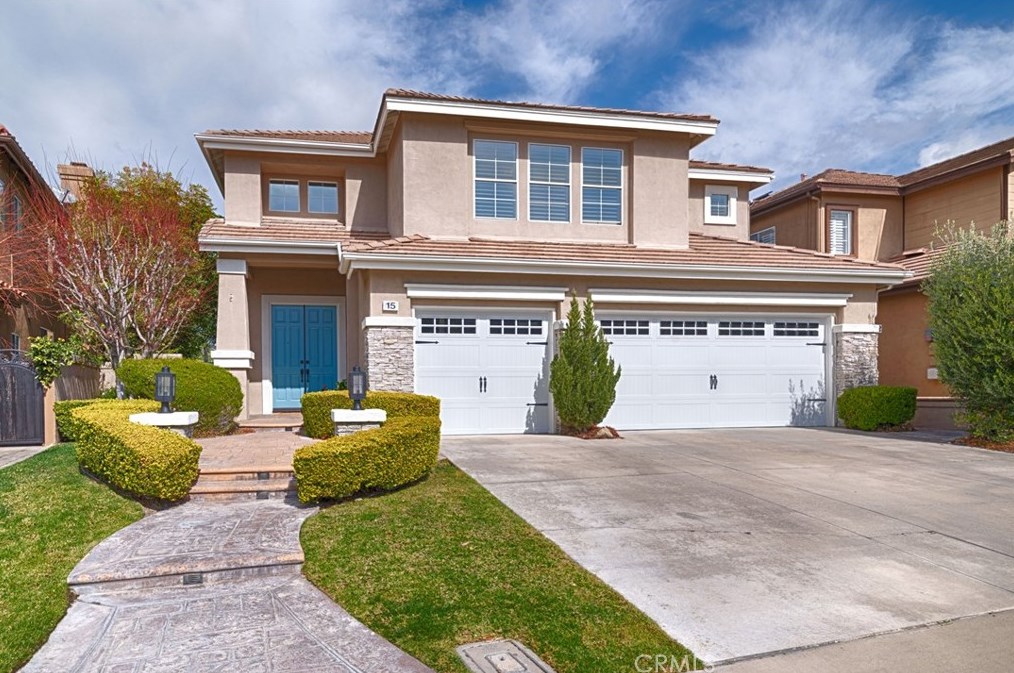 15 Tessera Ave, El Toro, CA 92610
