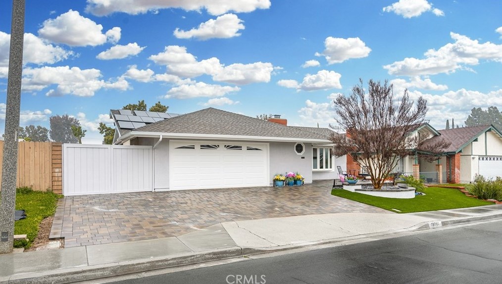19701 Larkfield Plz, Yorba Linda, CA 92886-5924