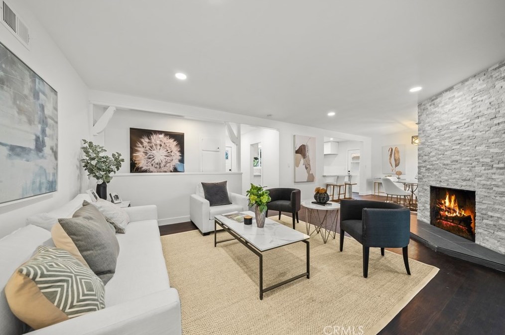 3153 W Lindacita Ln, Anaheim, CA 92804