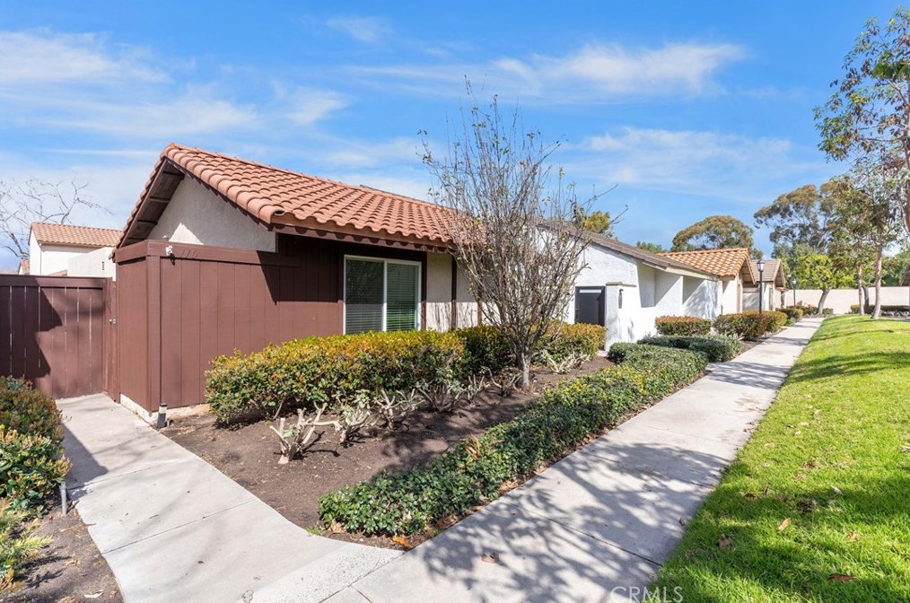 110 Tangerine, Irvine, CA 92618