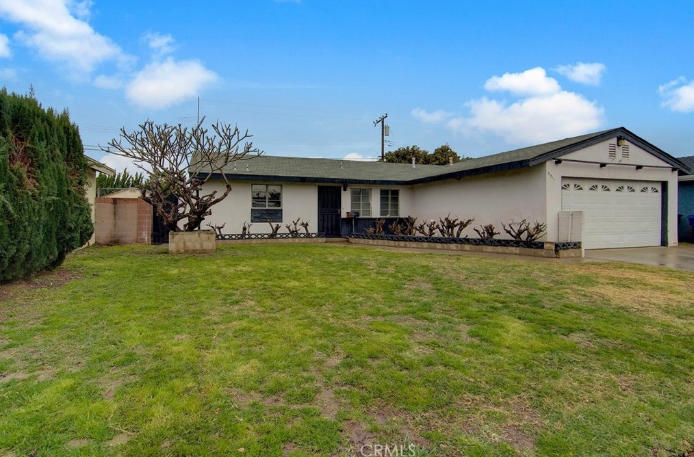5511 Marcella Ave, Cypress, CA 90630