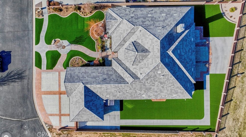 11145 Lindsay Ln, Apple Valley, CA 92308