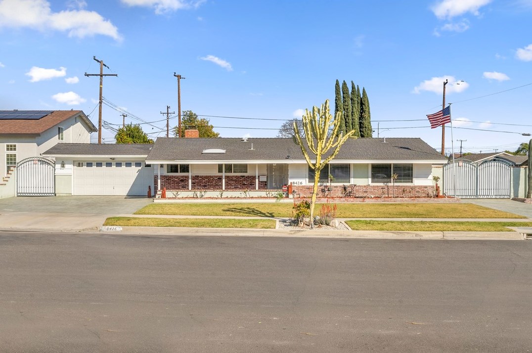 8426 Mars Dr, Buena Park, CA 90620