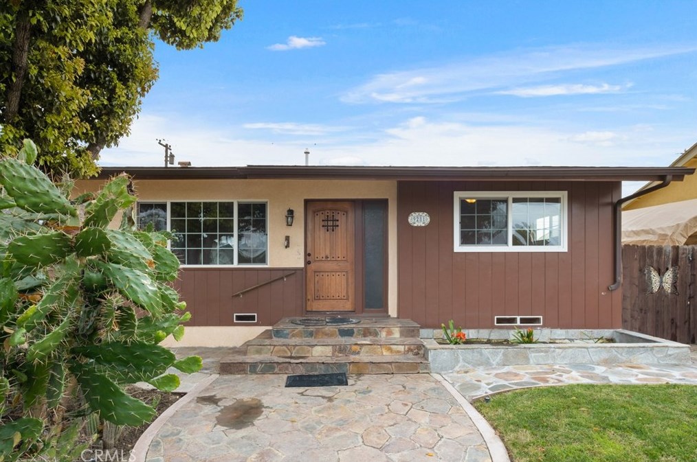9281 Graham Cir, Cypress, CA 90630