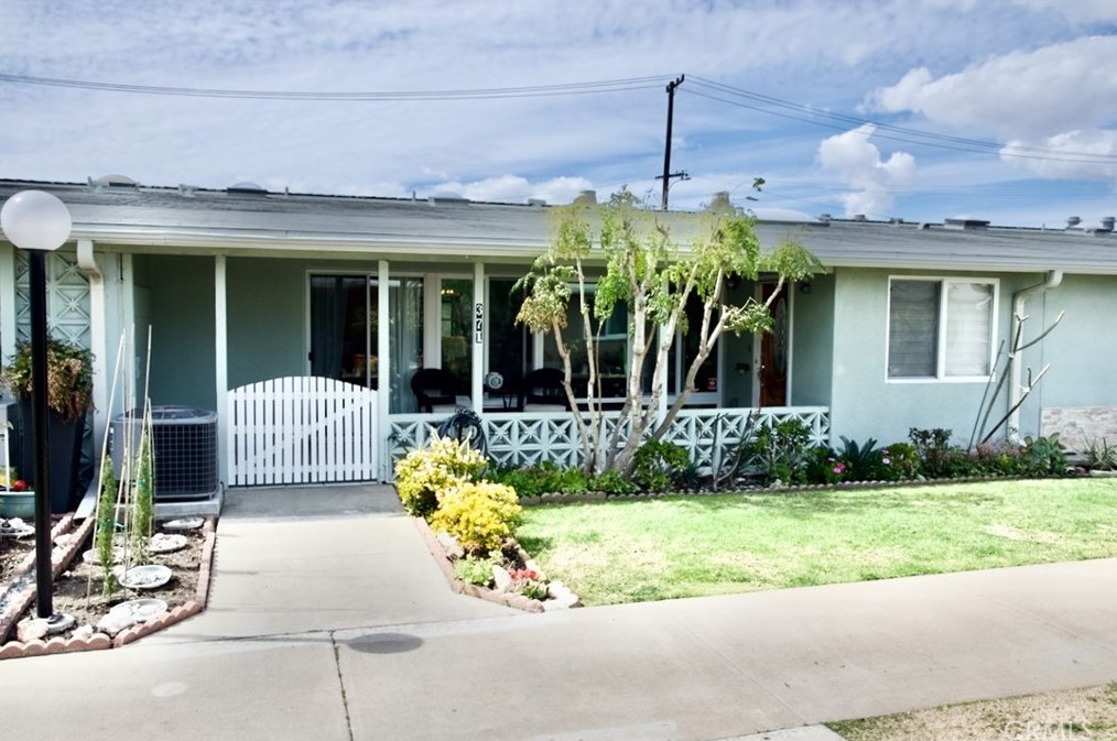 13600 El Dorado Dr #37i, Seal Beach, CA 90740