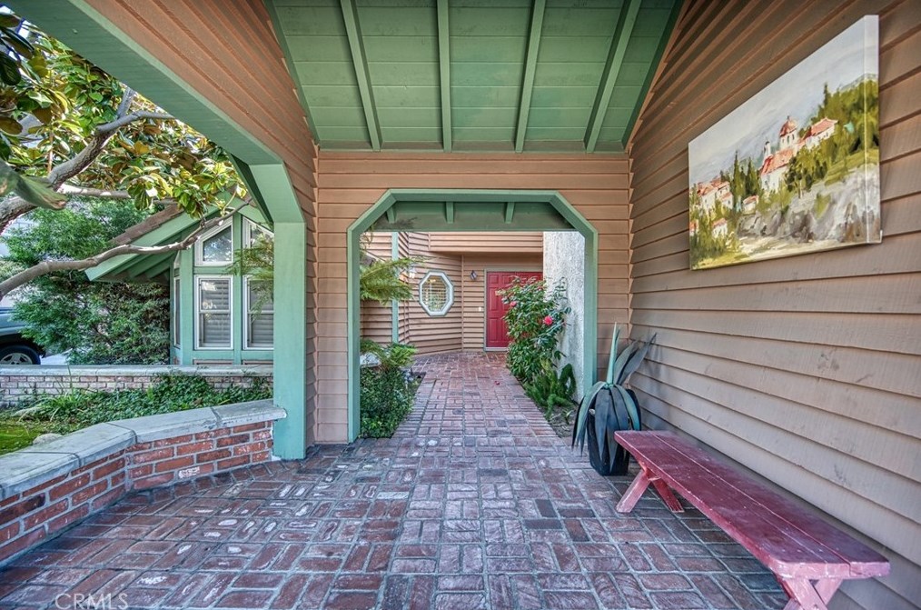 20112 Viva Cir, Huntington Beach, CA 92646-4942