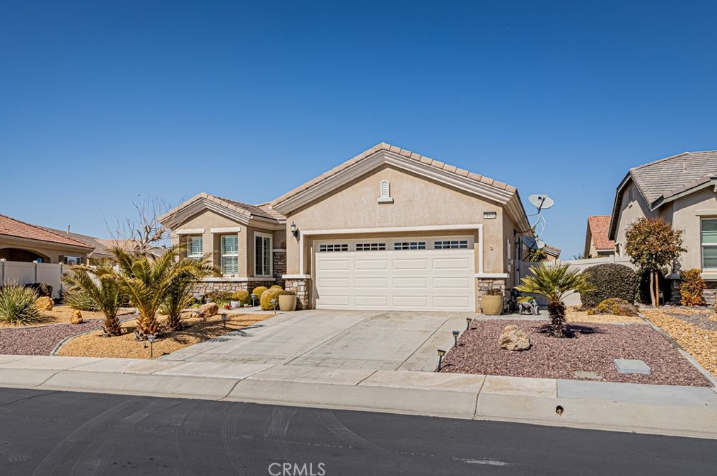 19440 Sunrise Rd, Apple Valley, CA 92308-3346