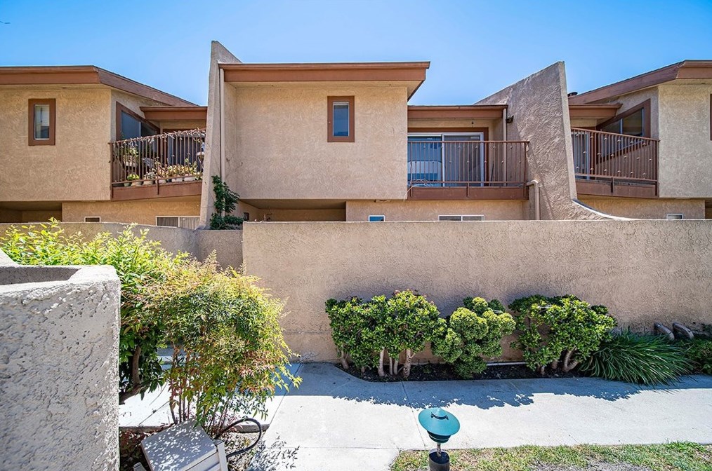 4612 W Broadway, Hawthorne, CA 90250