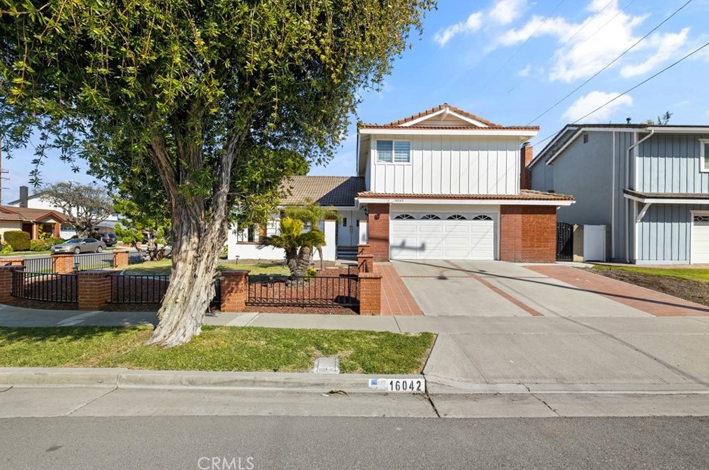 16042 Pitman Ln, Huntington Beach, CA 92647