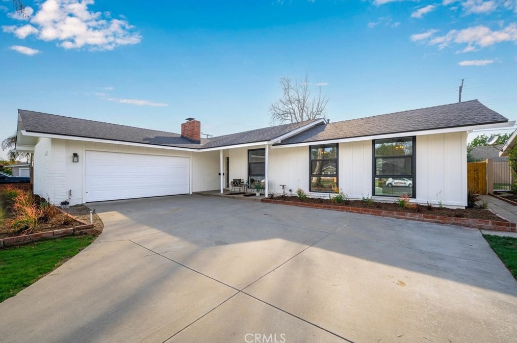 12461 Martha Ann Dr, Los Alamitos, CA 90720