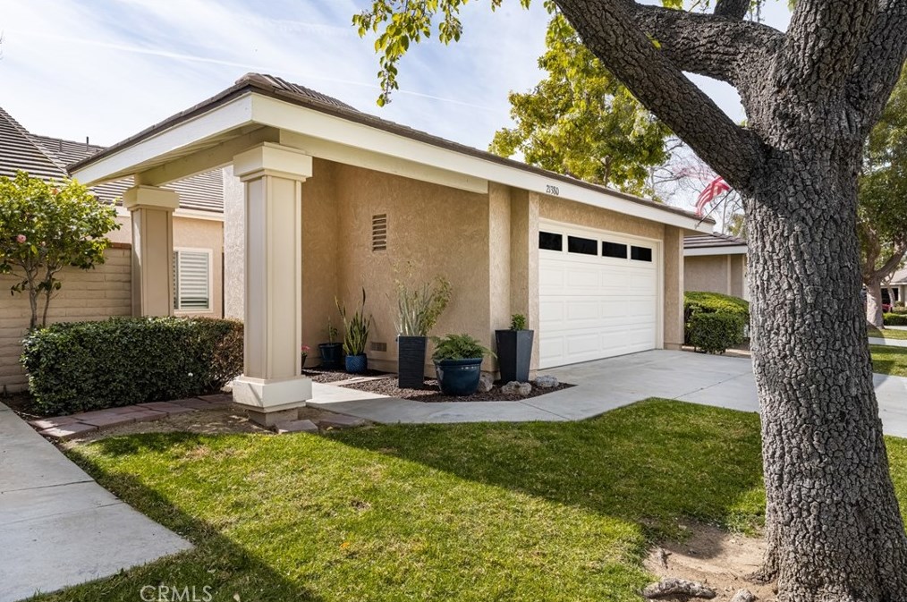 21380 Via Del Vaquero, Yorba Linda, CA 92887-3553