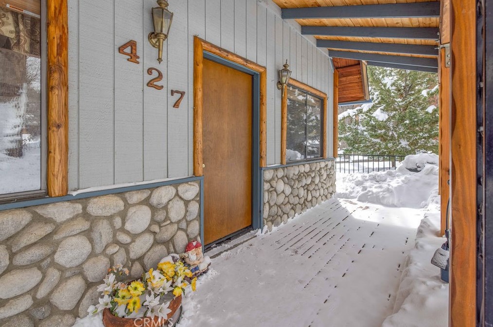 427 Wabash Ln, Big Bear City, CA 92386