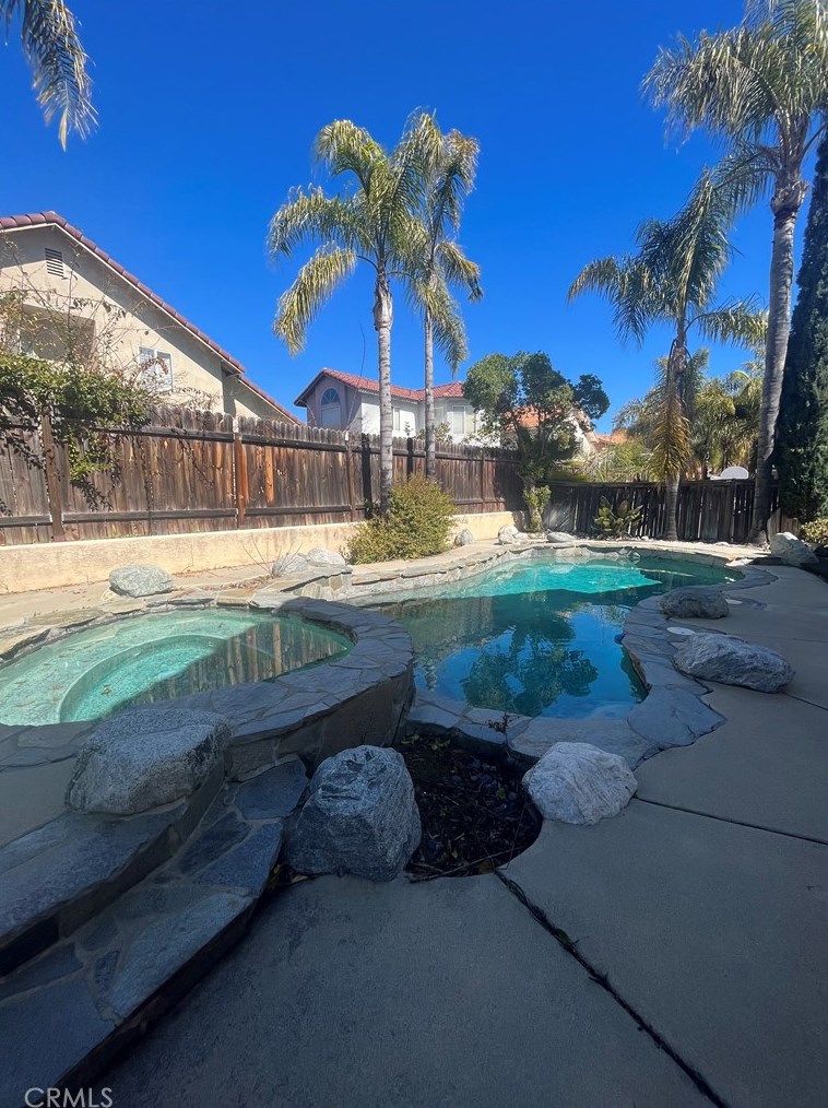 30254 Sierra Madre Dr, Temecula, CA 92591-7311