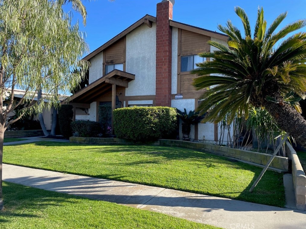 4152 Howard Ave, Los Alamitos, CA 90720
