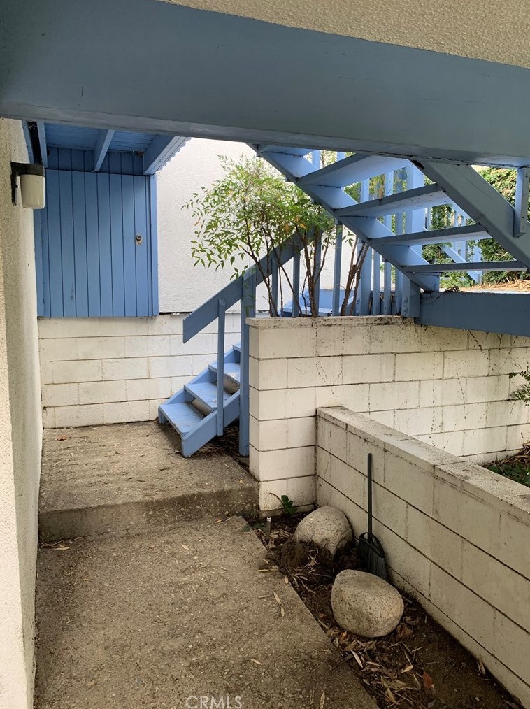 75 Pine Crest Dr, South Pasadena, CA 91030