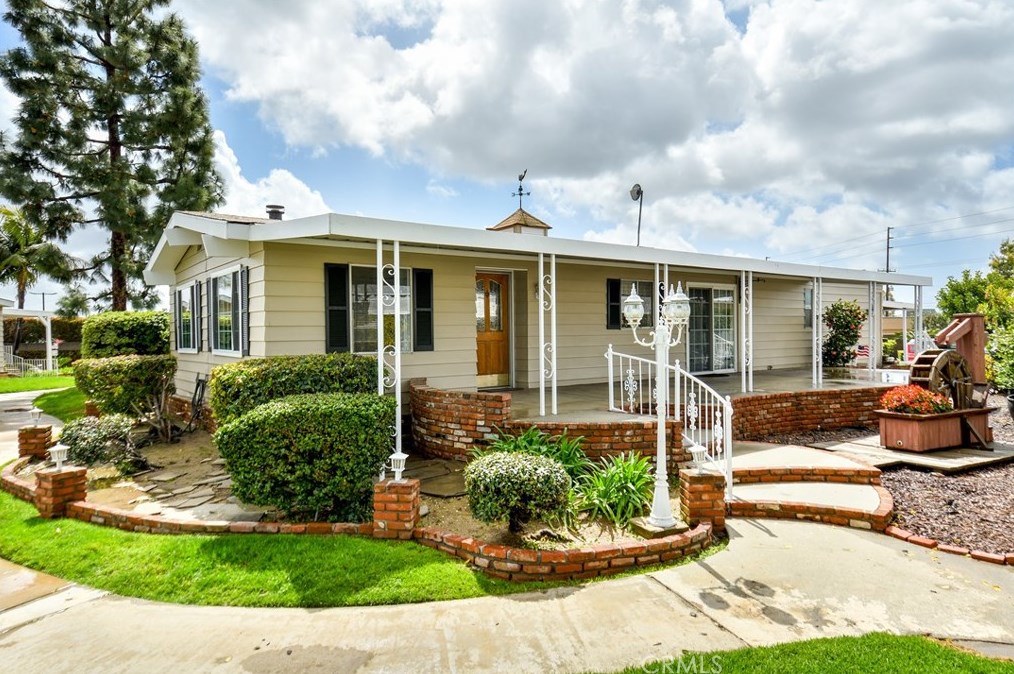 2031 Lake Side Dr #154, La Habra, CA 90631