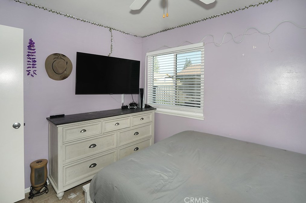 7420 Grace St, Fontana CA  92336-2379 exterior