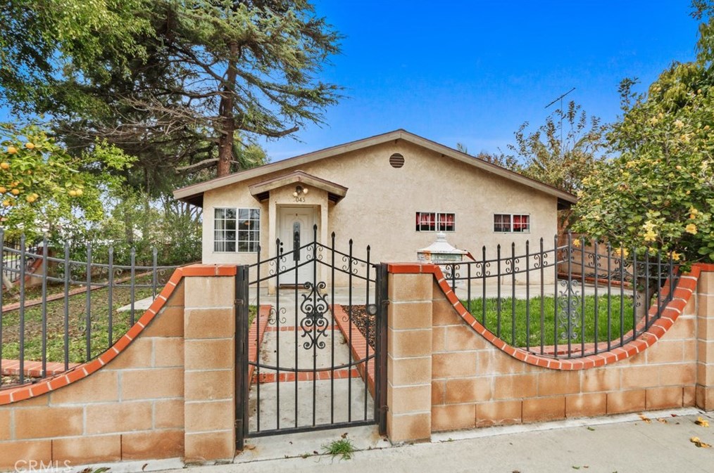 8043 Denbo St, Paramount, CA 90723