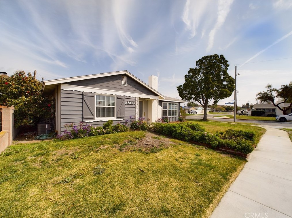 8802 San Fabio Cir, Buena Park, CA 90620