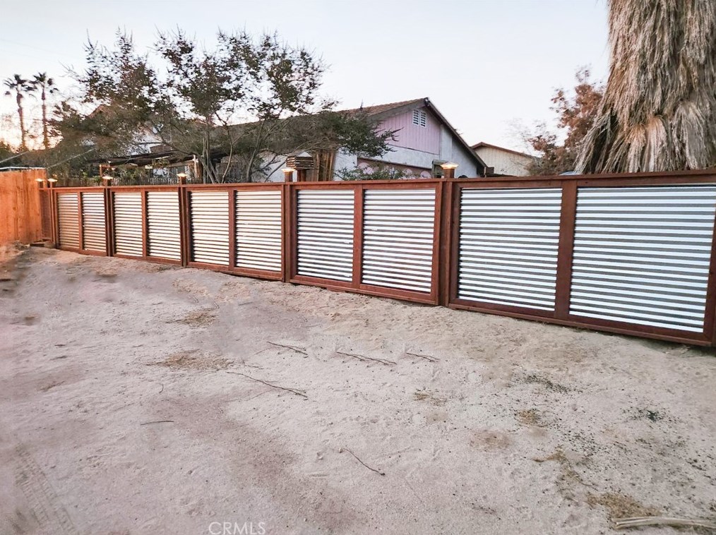 6056 Cahuilla Ave, Twntynine Plm, CA 92277-2006