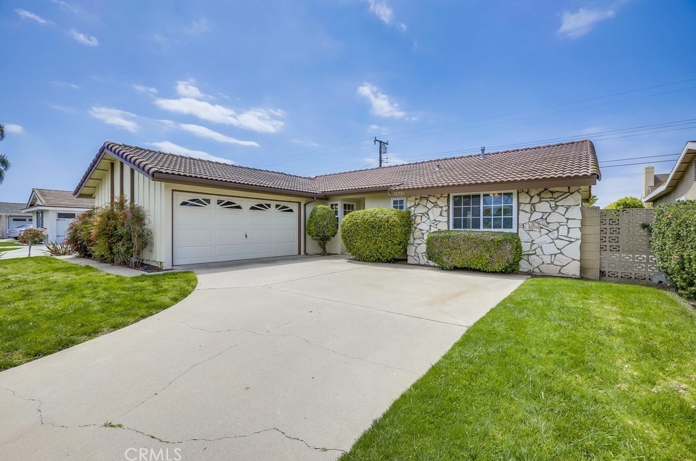 12751 Longden St, Garden Grove, CA 92845