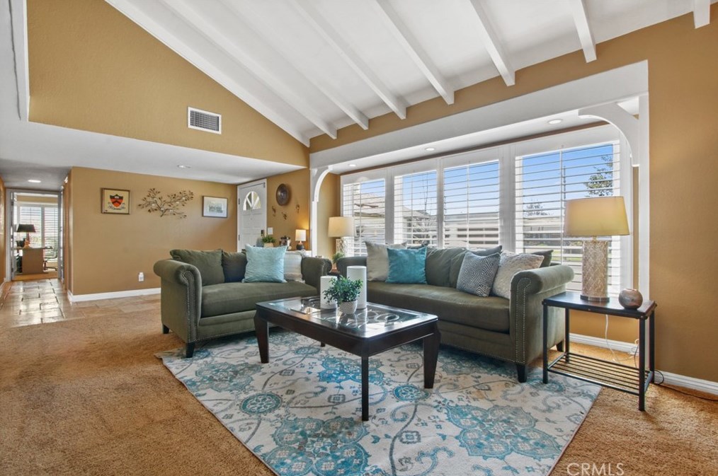 11232 Weatherby Rd, Los Alamitos, CA 90720