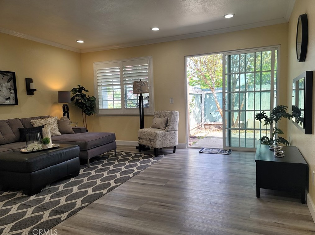 13930 Parkway Dr, Garden Grove, CA 92843