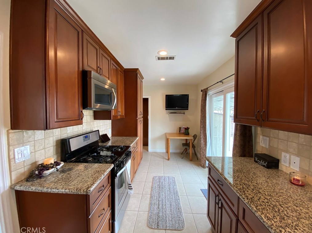 10928 Galax St, El Monte CA  91733-3946 exterior