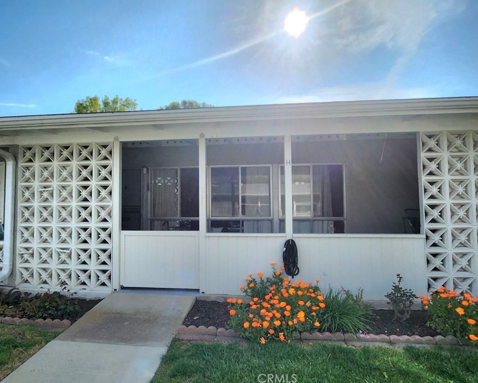 13960 Thunderbird Dr #5h, Seal Beach, CA 90740
