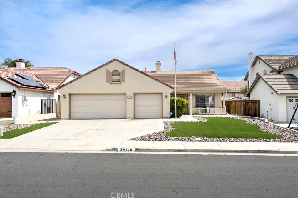 39770 Spinning Wheel Dr, Murrieta, CA 92562-4734