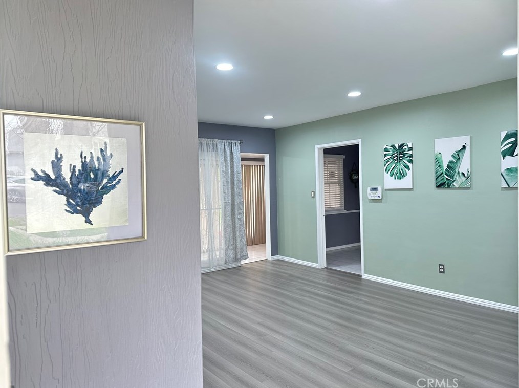 17436 Wyandotte St, Van Nuys, CA 91406