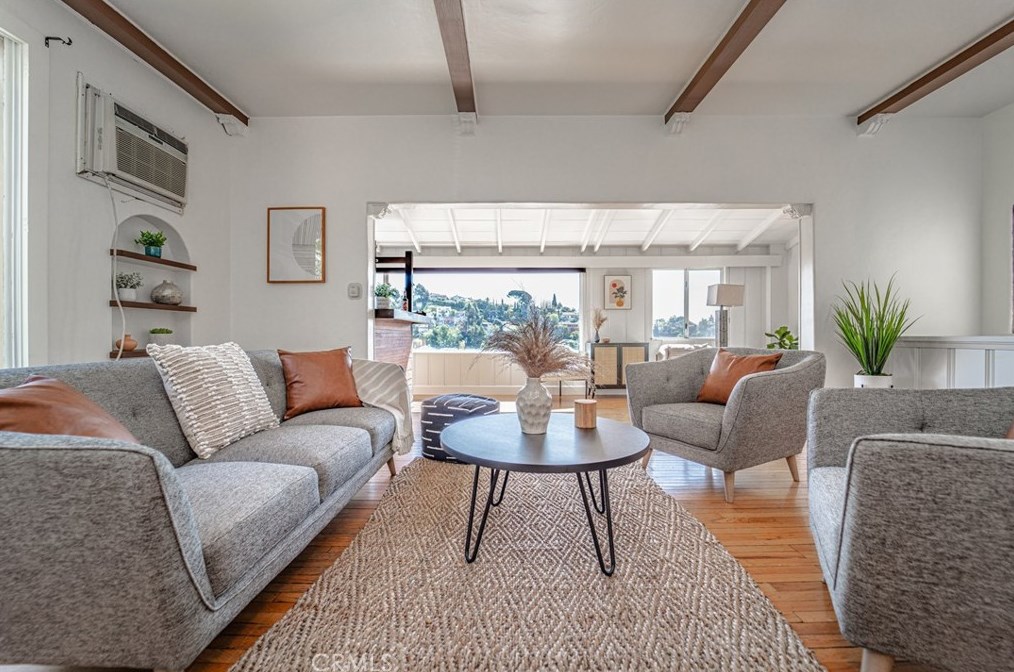 1774 Rotary Dr, Los Angeles CA  90026-1218 exterior