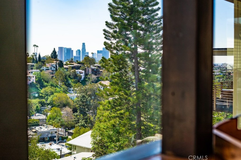 1774 Rotary Dr, Los Angeles CA  90026-1218 exterior